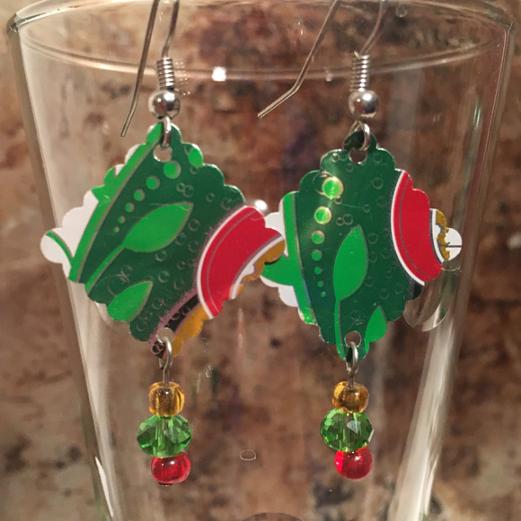 Handcrafted Jewelry - Canada 🇨🇦 Dry Ginger Ale Soda Pop Can Earrings